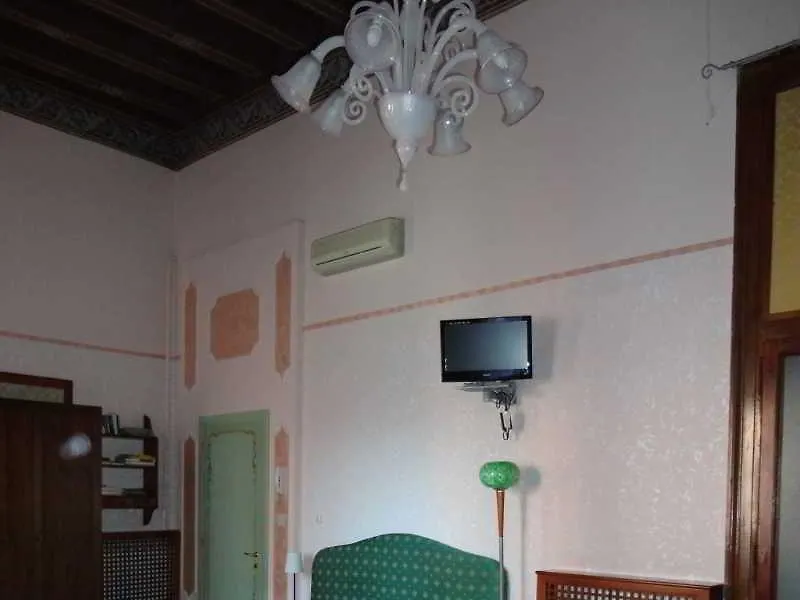 Palazzo Lion Morosini - Check In Presso Locanda Ai Santi Apostoli Venedig Italien