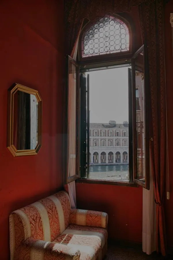 Palazzo Lion Morosini - Check In Presso Locanda Ai Santi Apostoli Venice