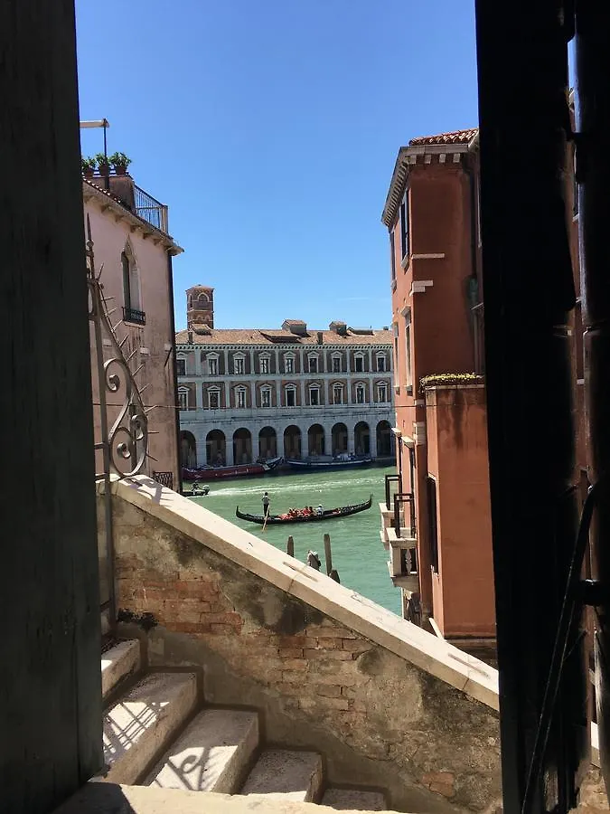 Guest house Palazzo Lion Morosini - Check In Presso Locanda Ai Santi Apostoli Venice