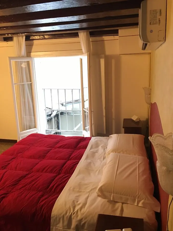 Gæstehus Palazzo Lion Morosini - Check In Presso Locanda Ai Santi Apostoli Venedig
