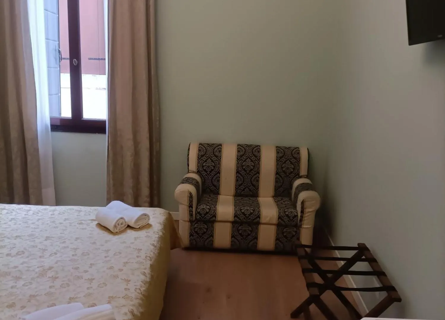 Palazzo Lion Morosini - Check In Presso Locanda Ai Santi Apostoli Venise