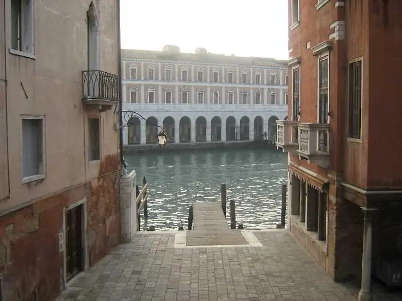 Palazzo Lion Morosini - Check In Presso Locanda Ai Santi Apostoli Venise