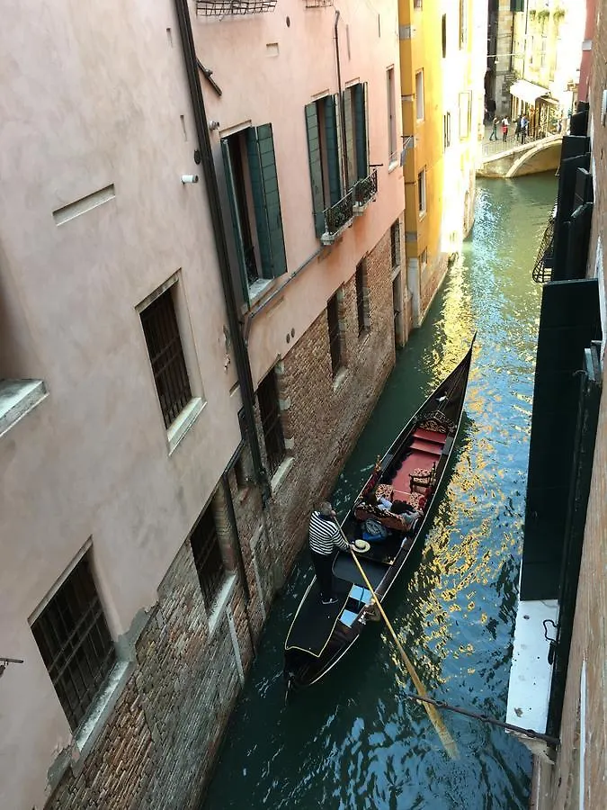 Palazzo Lion Morosini - Check In Presso Locanda Ai Santi Apostoli Venise Italie